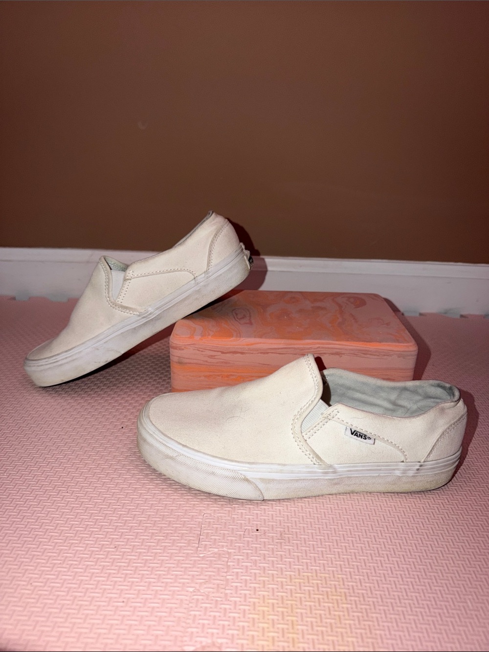 Vans White Slip-Ons (Size: Women's 7.5)